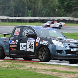Isuzu D-MAX (No.99) in Pro Racing Series 2013 Round 4